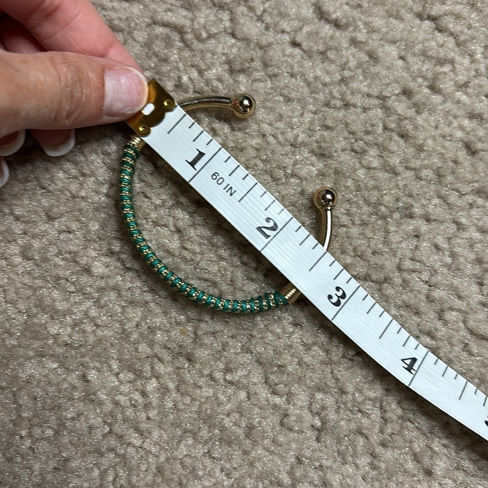 Elegant Gold and Green Cuff Bracelet - Picture 4 of 7